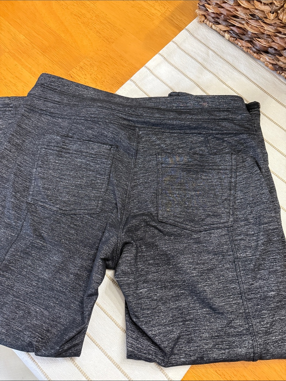 Athleta Capri Pant Black XS - Picture 5 of 6
